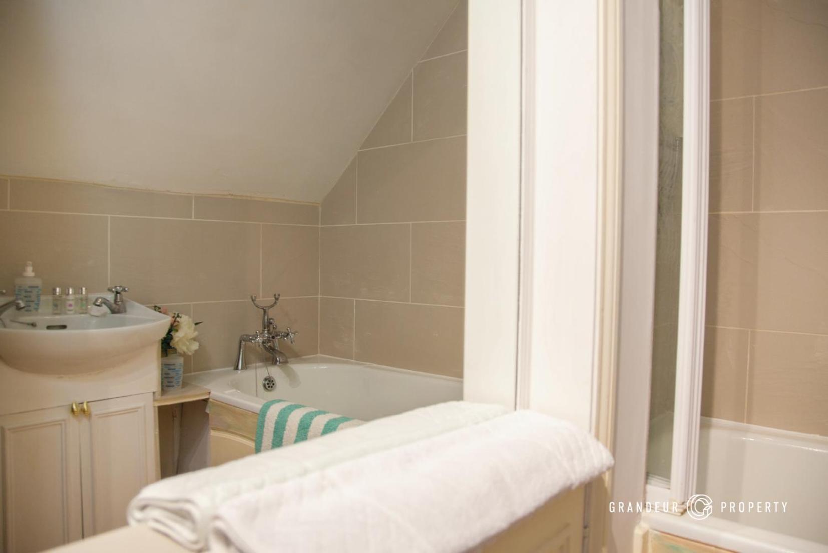 Sky View Suite By Grandeur Property Bournemouth Exteriör bild